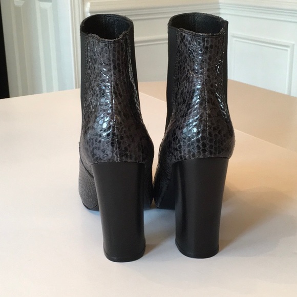Juicy Couture Roxanna Ankle Boots - Picture 3 of 4